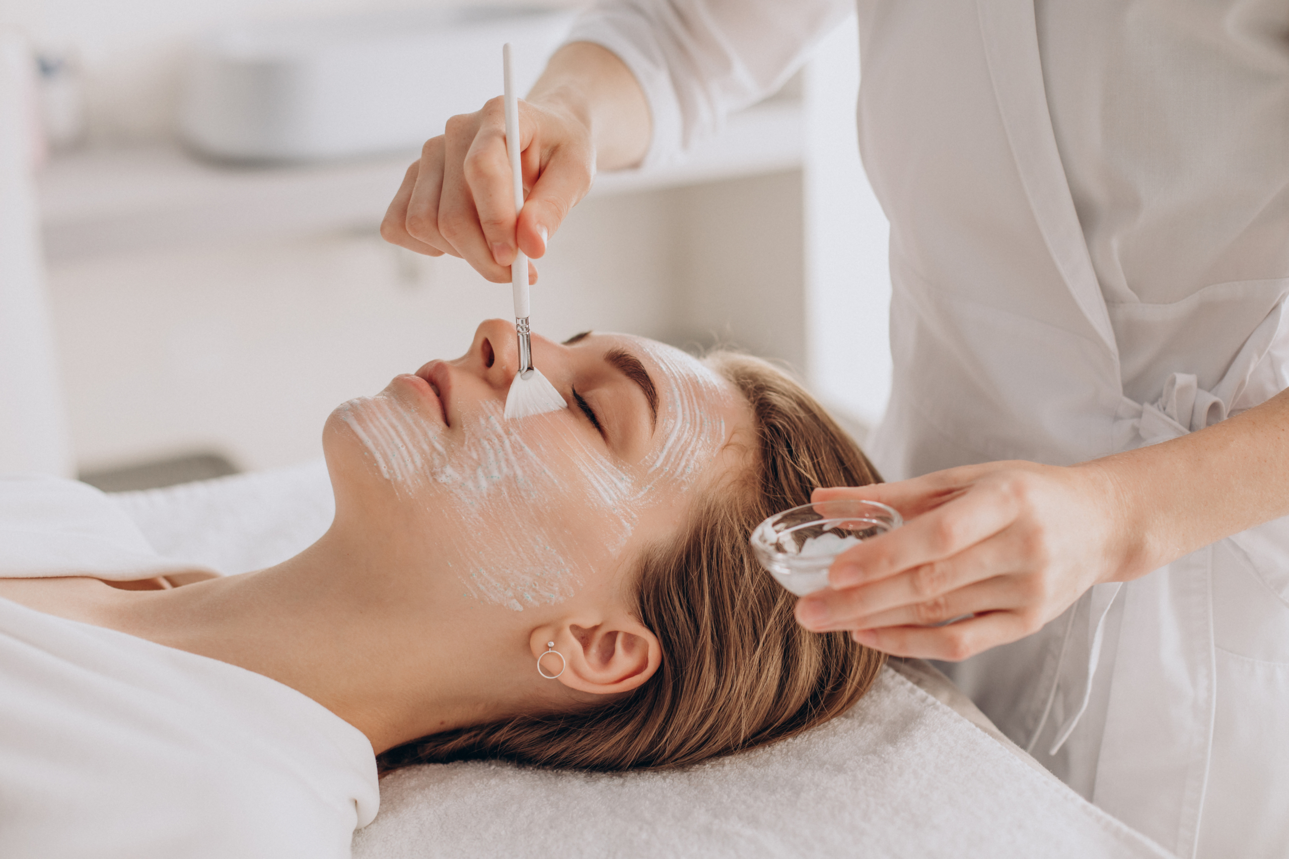 DEEP CLEAN FACIAL: UNVEILING RADIANT SKIN AT LE PELLE